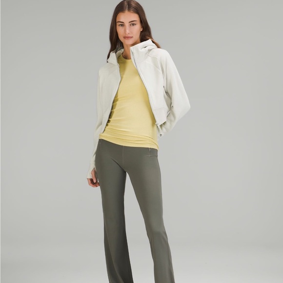 Lululemon cropped Zip Hoodie - Picture 9 of 9